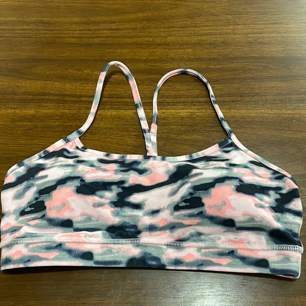 Lululemon Light Support Yoga Bra 10 Pink Multicolor Camo